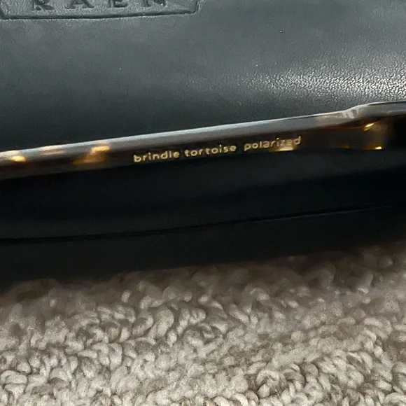 RAEN Remmy 49 Sunglasses Brindle Tortoise Polarized Round Frame w/ Case - Picture 6 of 7